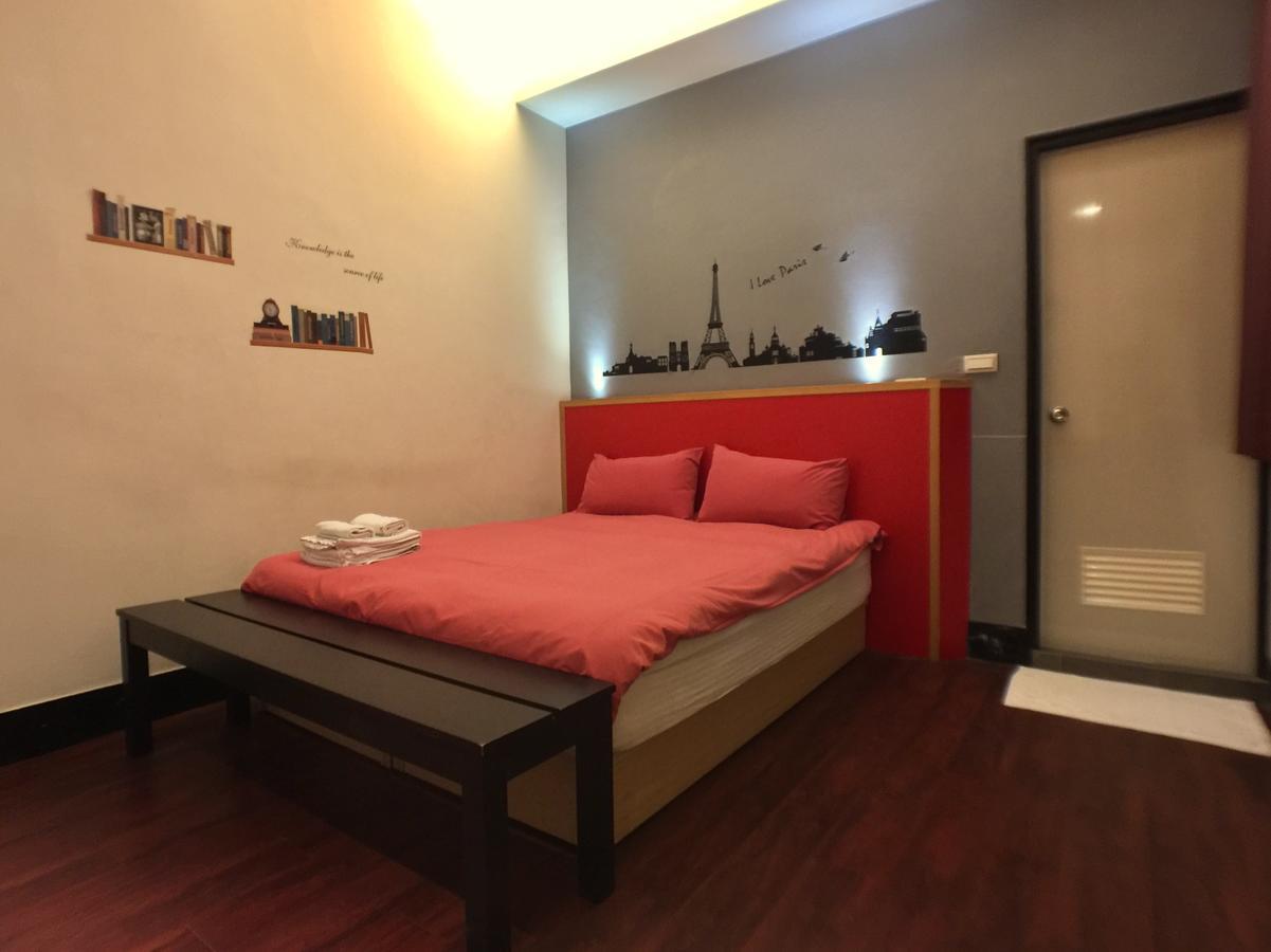 Funja Colorful Hotel Тайчжун Екстер'єр фото
