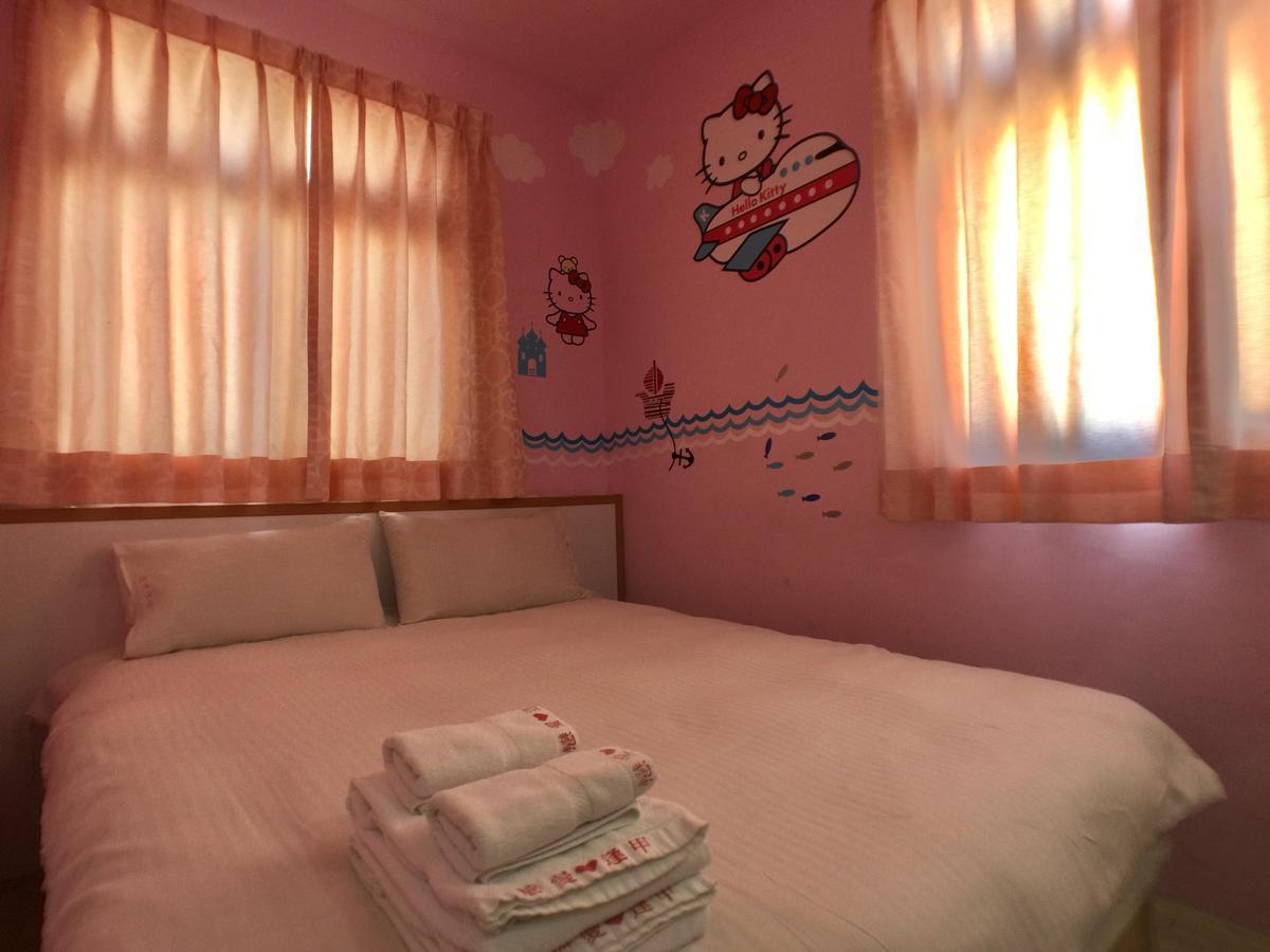 Funja Colorful Hotel Тайчжун Екстер'єр фото